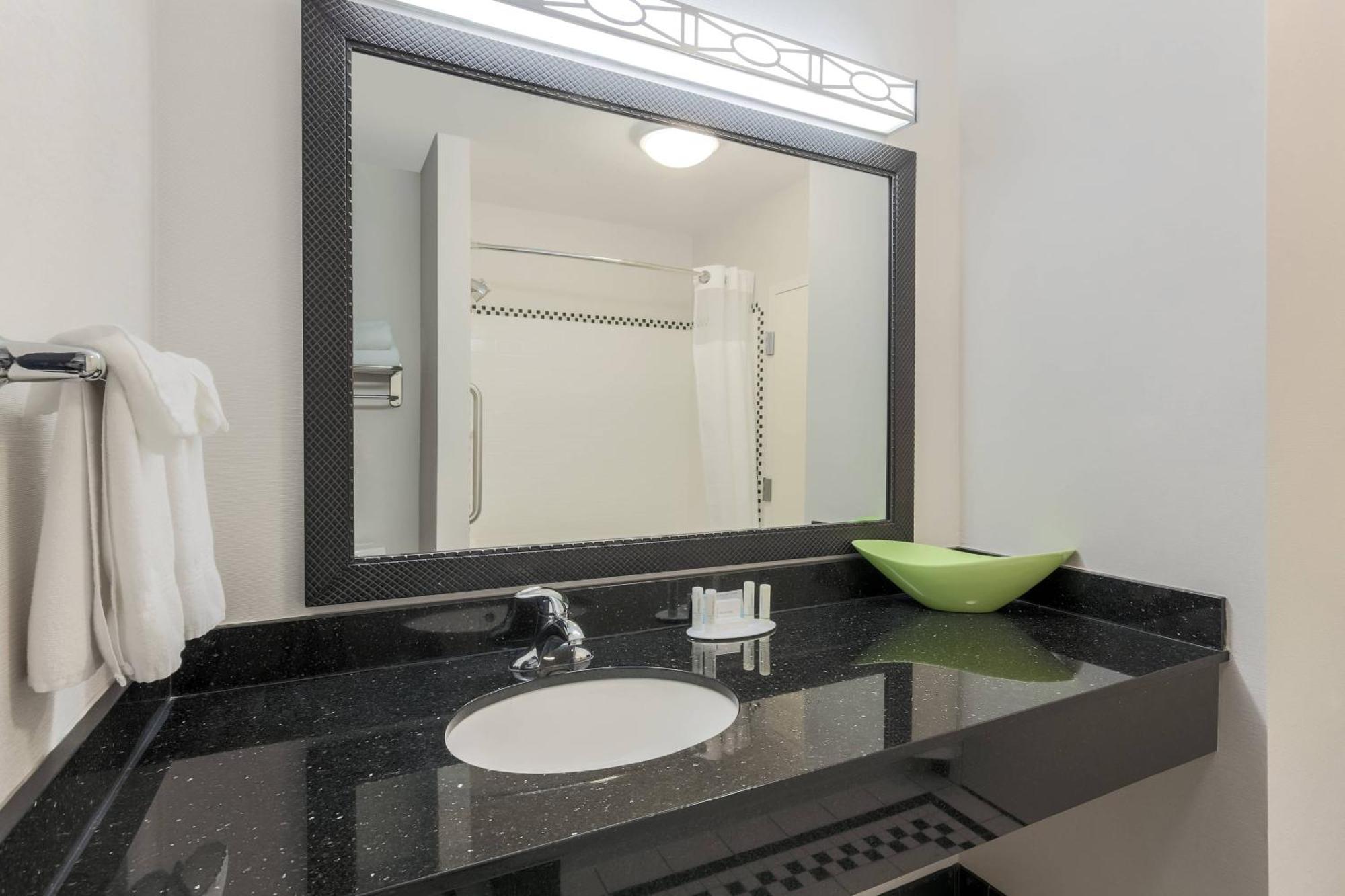 Fairfield Inn & Suites By Marriott Mahwah Zewnętrze zdjęcie